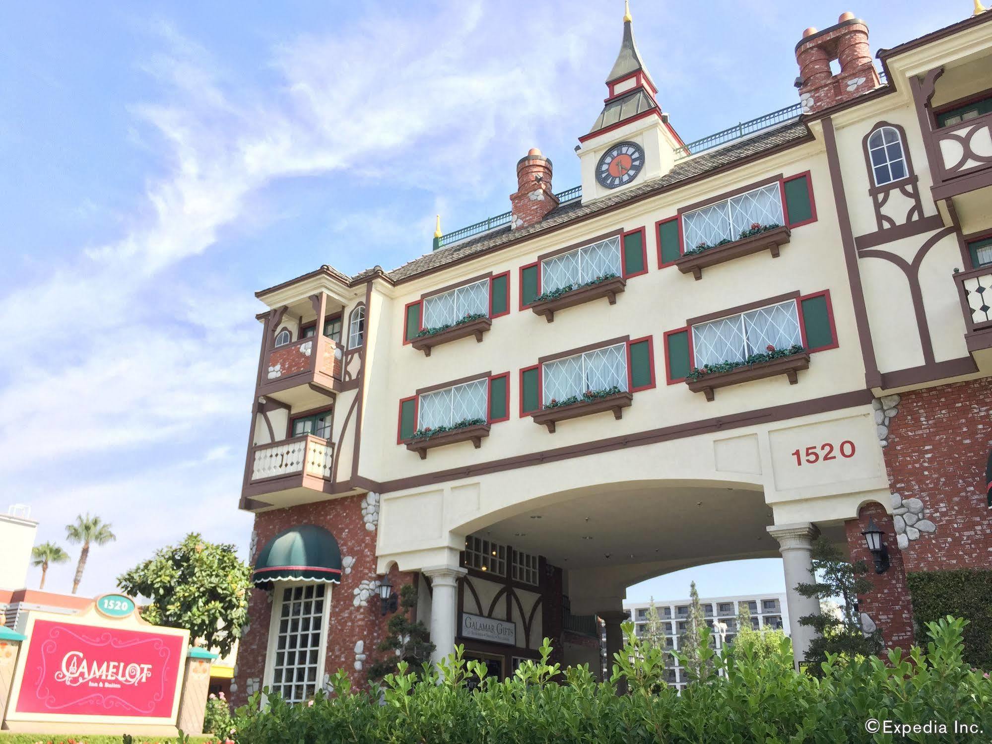 Anaheim Camelot Inn & Suites Exteriér fotografie