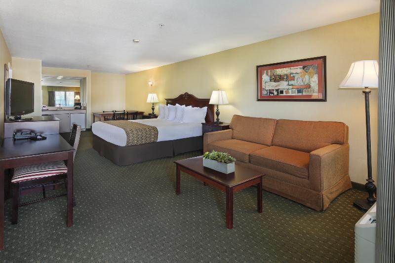 Anaheim Camelot Inn & Suites Exteriér fotografie